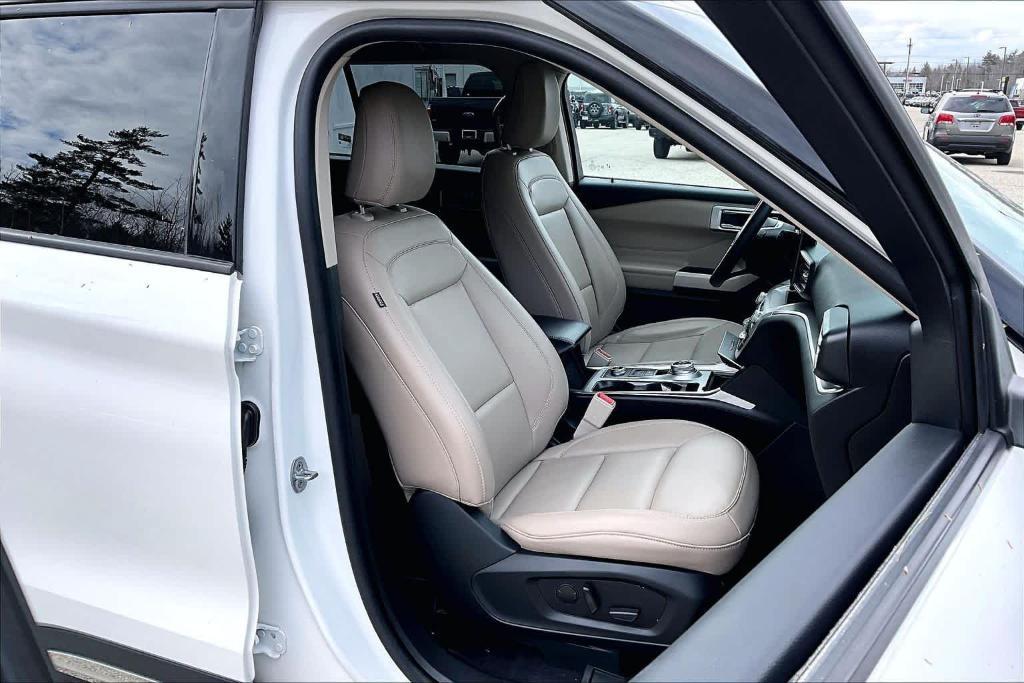 used 2023 Ford Explorer car, priced at $34,117
