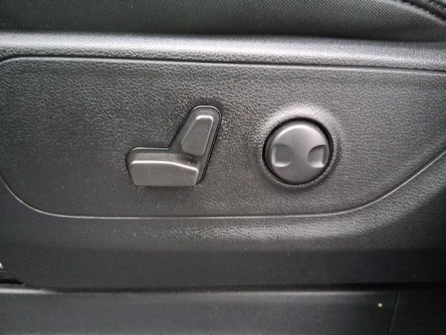 used 2022 Ram 1500 car, priced at $27,876