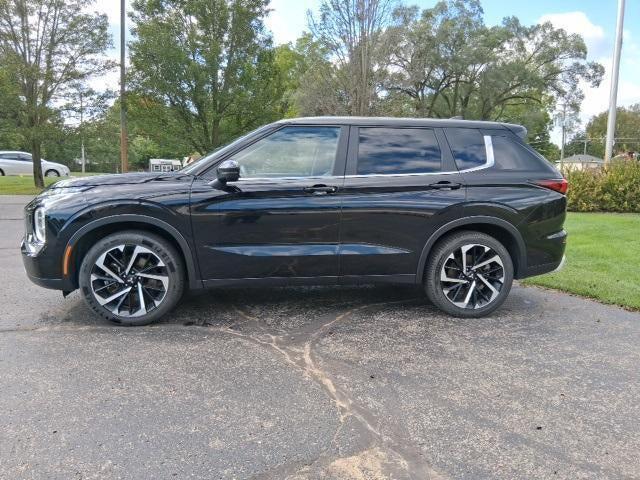 used 2024 Mitsubishi Outlander car, priced at $22,885