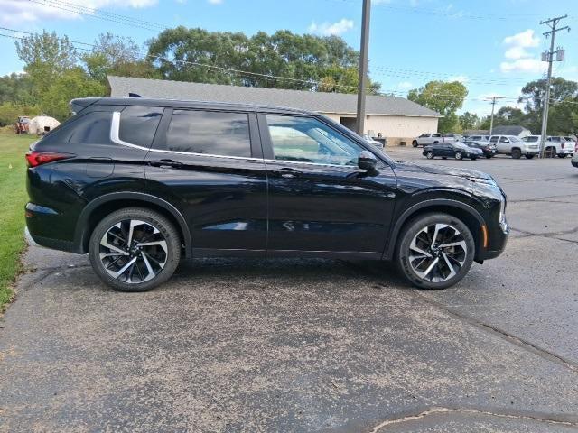 used 2024 Mitsubishi Outlander car, priced at $22,885