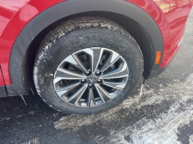 new 2025 Buick Envision car, priced at $36,755