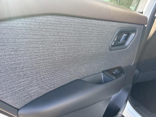 used 2023 Nissan Rogue car, priced at $21,032