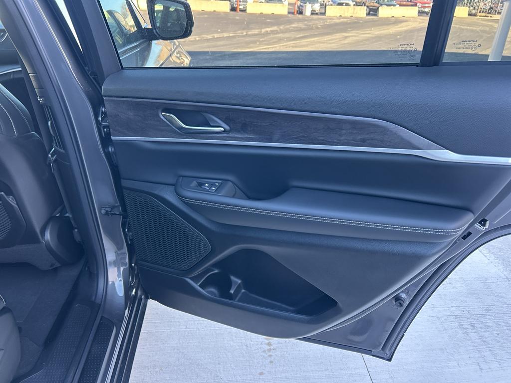 new 2025 Jeep Grand Cherokee L car, priced at $48,605