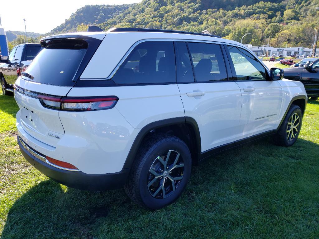 new 2025 Jeep Grand Cherokee car, priced at $39,145