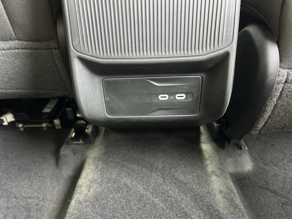 new 2026 Jeep Cherokee car, priced at $39,665