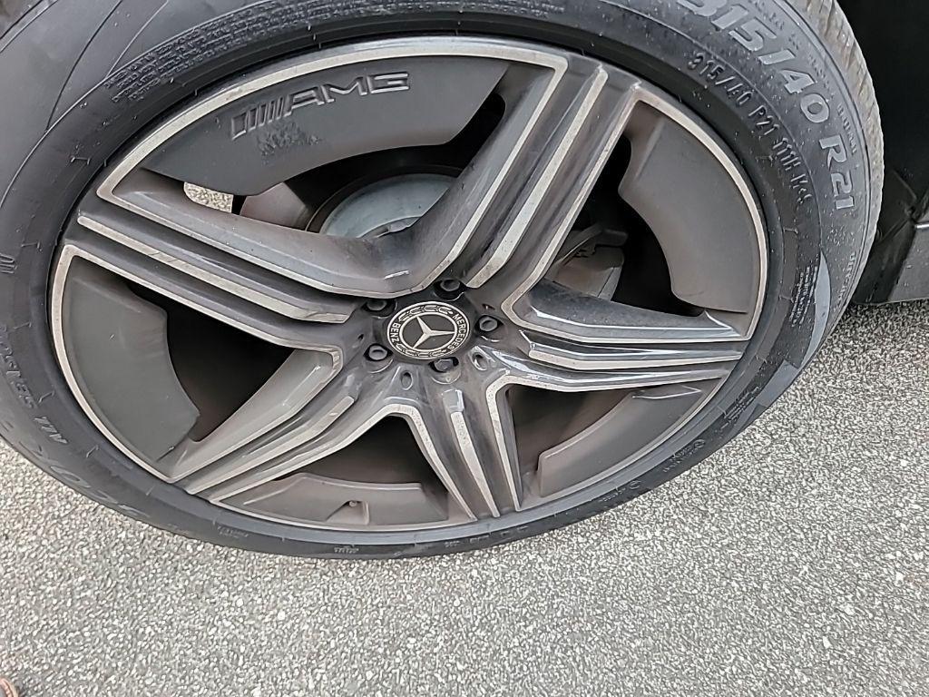 used 2025 Mercedes-Benz GLE 450 car, priced at $67,998
