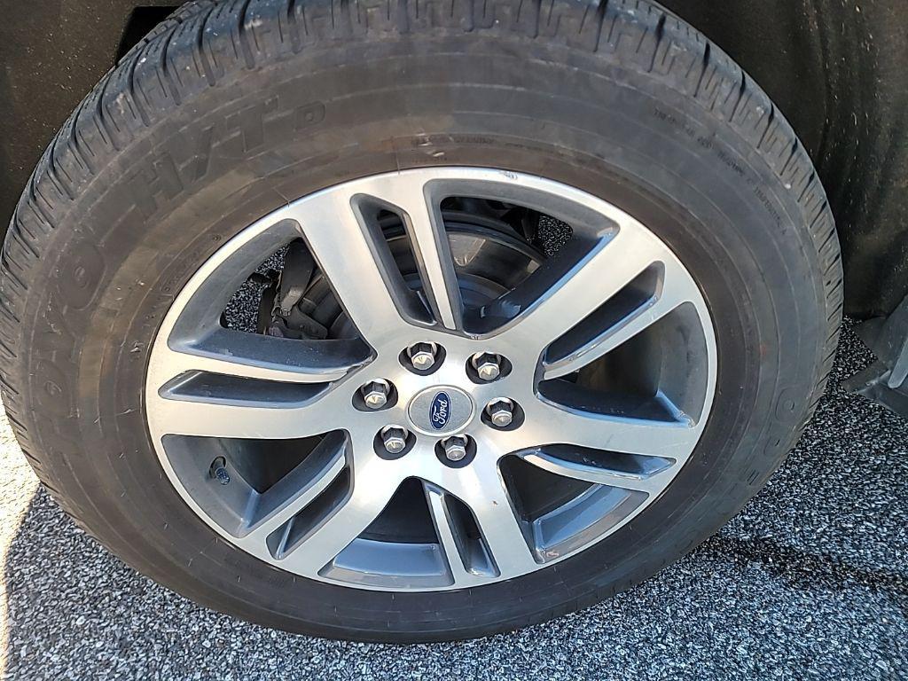 used 2024 Ford Expedition car, priced at $46,985