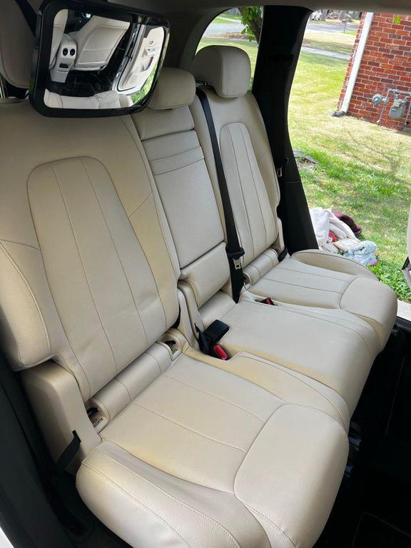 used 2023 Mercedes-Benz GLB 250 car, priced at $32,998