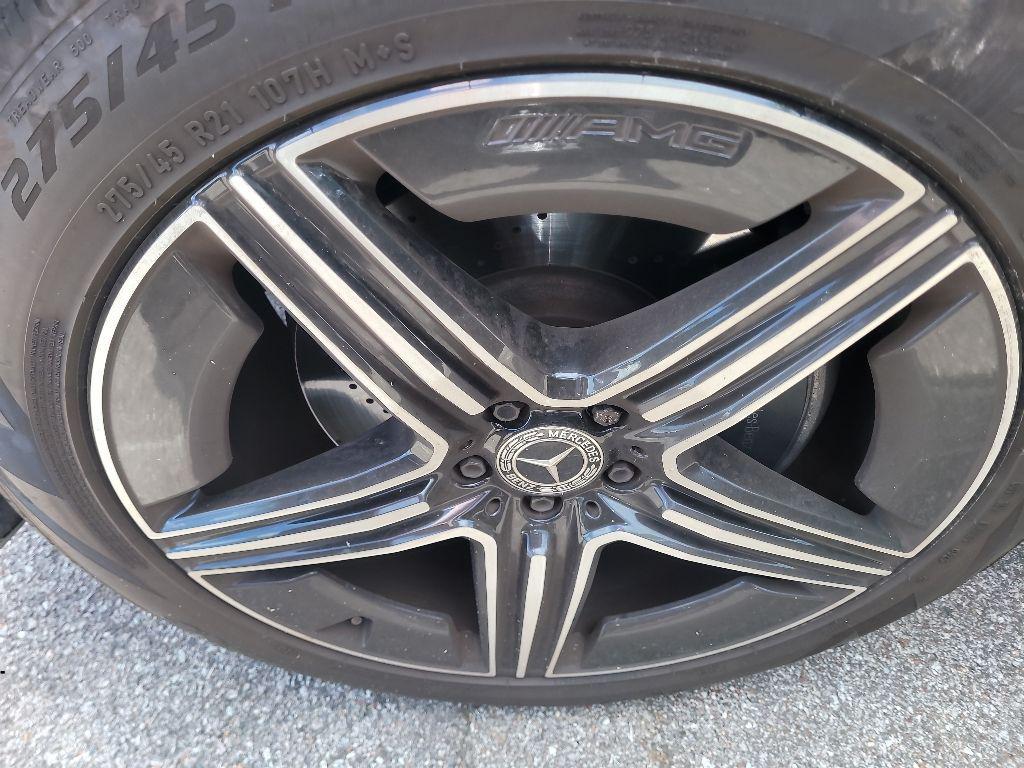 used 2025 Mercedes-Benz GLE 450 car, priced at $71,998