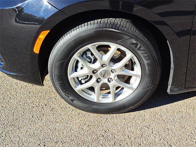 used 2024 Chrysler Pacifica car, priced at $27,268