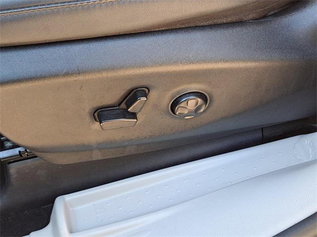 used 2024 Chrysler Pacifica car, priced at $27,268