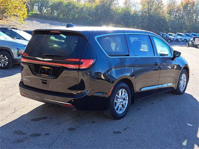 used 2024 Chrysler Pacifica car, priced at $27,268