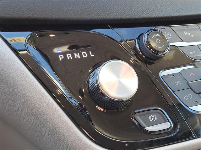 used 2024 Chrysler Pacifica car, priced at $27,268