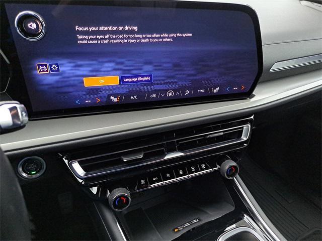 used 2024 Chevrolet Traverse car, priced at $34,662