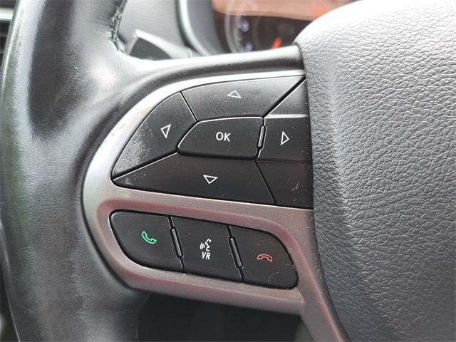 used 2021 Jeep Cherokee car, priced at $14,889