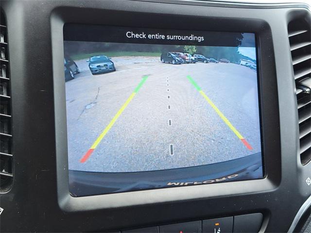 used 2021 Jeep Cherokee car, priced at $14,889