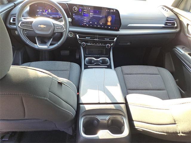 used 2024 Chevrolet Traverse car, priced at $37,861