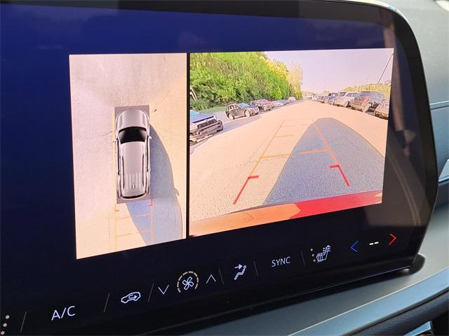 used 2024 Chevrolet Traverse car, priced at $37,861