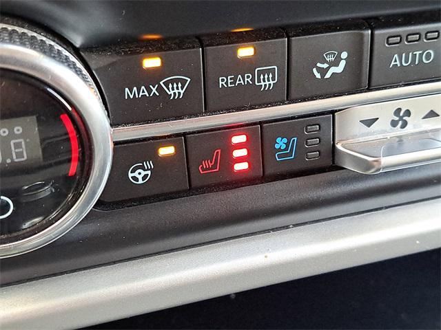 used 2024 Ford Expedition car, priced at $40,449