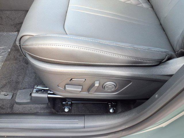 new 2026 Kia Sorento Hybrid car, priced at $46,443