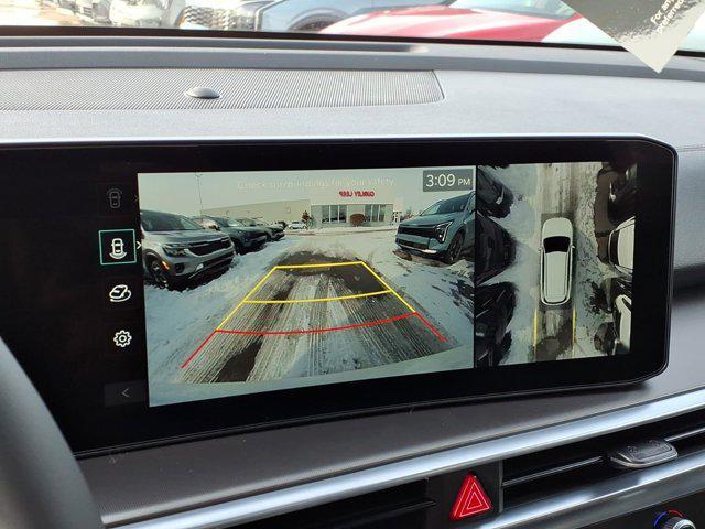 new 2026 Kia Sorento Hybrid car, priced at $47,716