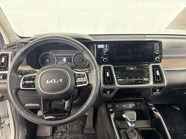 used 2023 Kia Sorento car, priced at $28,356