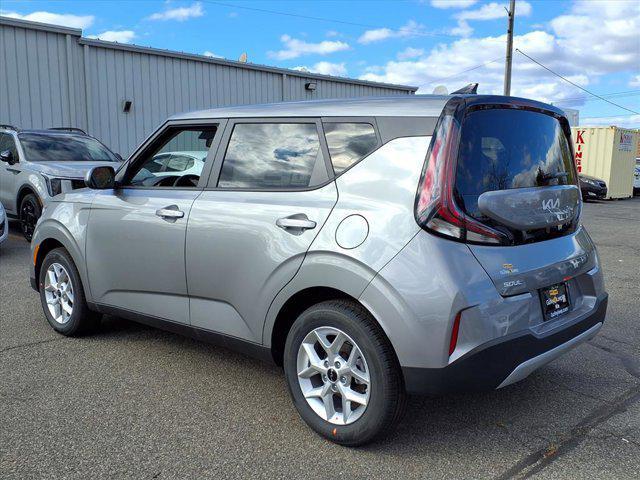 new 2025 Kia Soul car, priced at $22,007