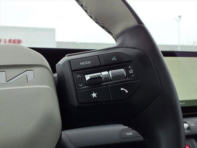 new 2025 Kia K4 car, priced at $27,253