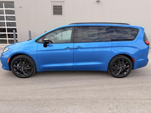 new 2026 Chrysler Pacifica car, priced at $45,710