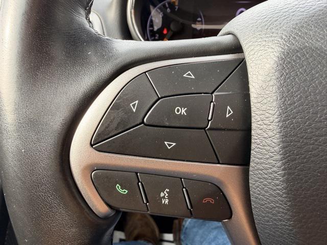 used 2020 Jeep Grand Cherokee car, priced at $16,000