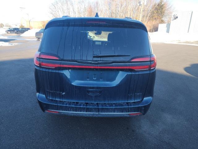 used 2025 Chrysler Pacifica car, priced at $35,500