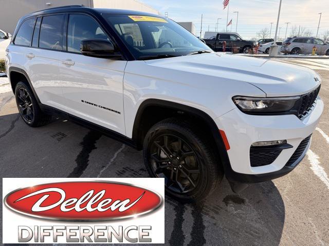new 2025 Jeep Grand Cherokee car, priced at $47,015