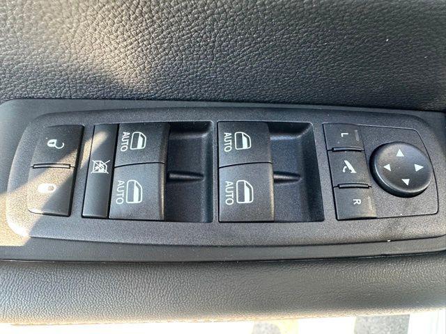 new 2026 Chrysler Pacifica car, priced at $52,036