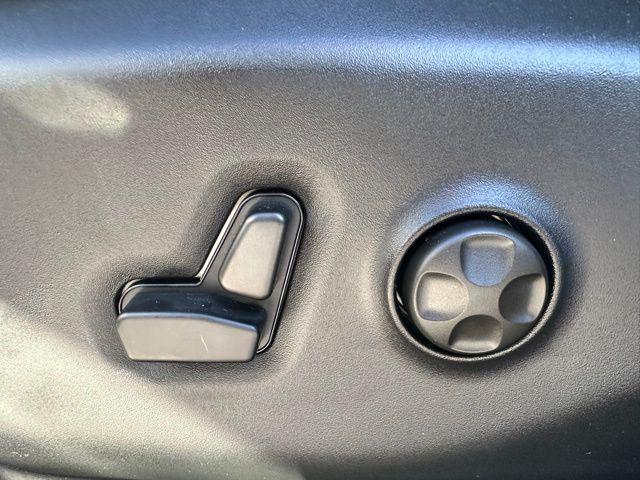 new 2026 Chrysler Pacifica car, priced at $52,036