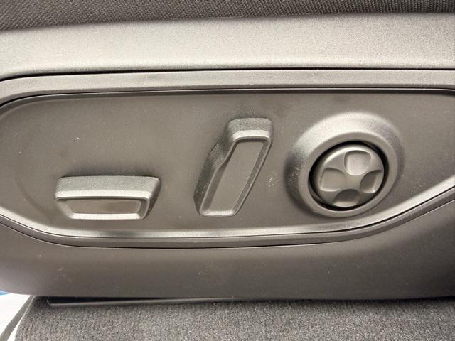 new 2026 Jeep Grand Cherokee car, priced at $46,873