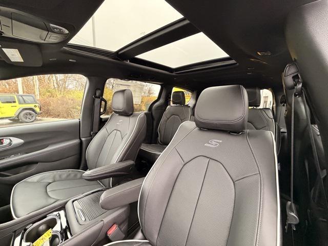 new 2026 Chrysler Pacifica car, priced at $47,729