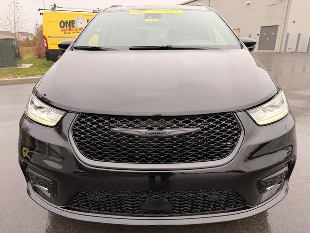 new 2026 Chrysler Pacifica car, priced at $47,729