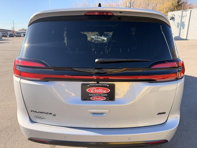 new 2026 Chrysler Pacifica car, priced at $46,590