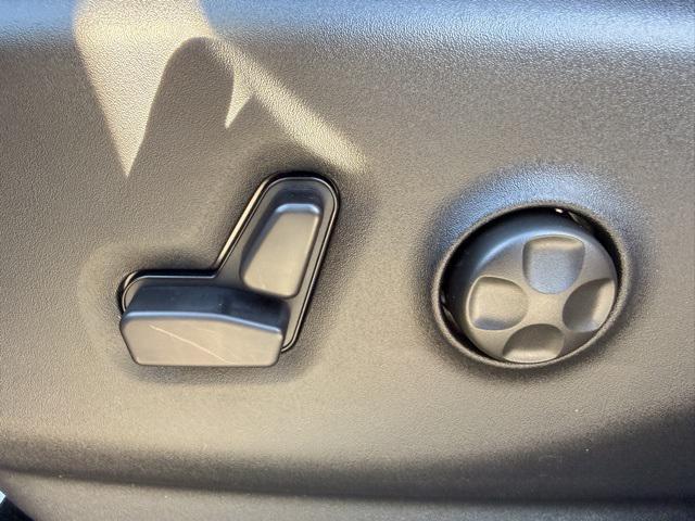 new 2026 Chrysler Pacifica car, priced at $46,590