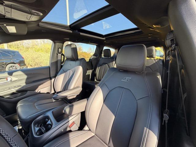 new 2026 Chrysler Pacifica car, priced at $46,590