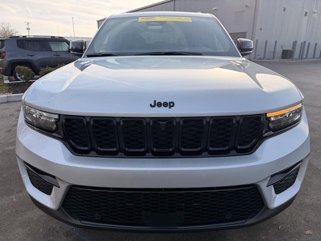 new 2025 Jeep Grand Cherokee car, priced at $50,023