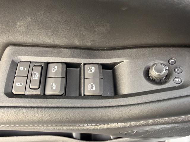 new 2025 Jeep Grand Cherokee car, priced at $50,023