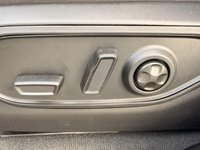 new 2025 Jeep Grand Cherokee car, priced at $50,023