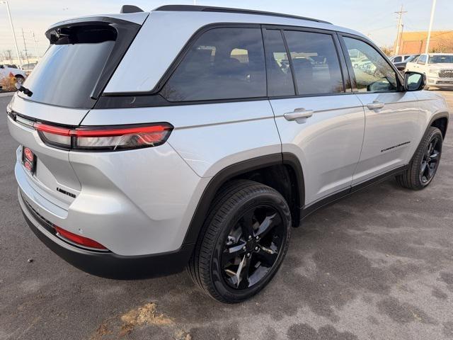 new 2025 Jeep Grand Cherokee car, priced at $50,023