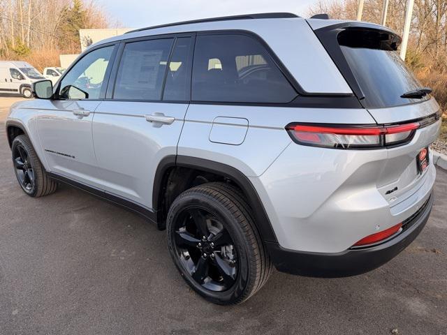 new 2025 Jeep Grand Cherokee car, priced at $50,023