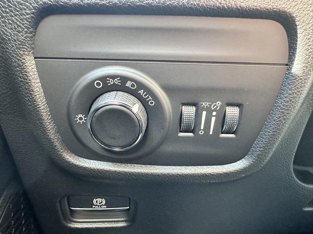 new 2025 Jeep Grand Cherokee L car, priced at $42,892