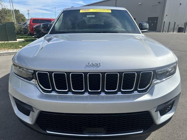 new 2025 Jeep Grand Cherokee car, priced at $39,788