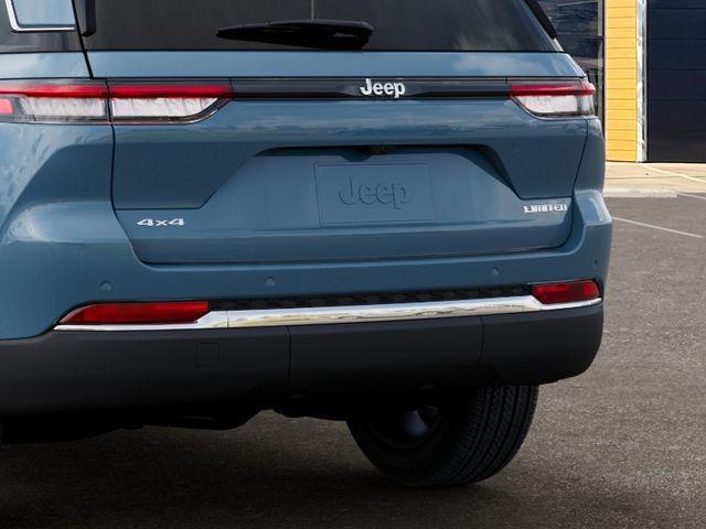 new 2026 Jeep Grand Cherokee car, priced at $45,576