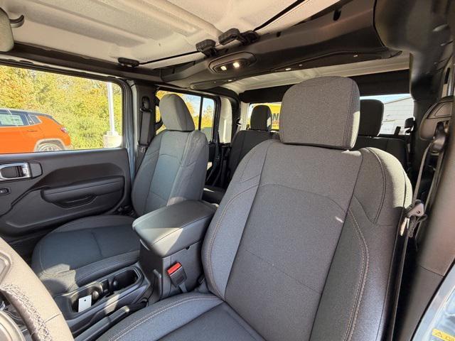 new 2026 Jeep Gladiator car, priced at $51,756