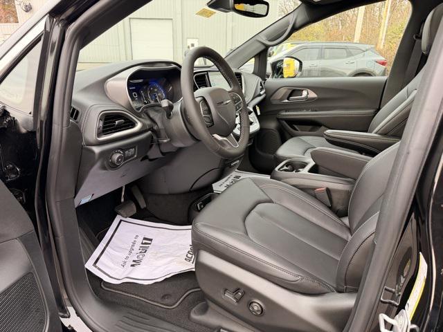 new 2026 Chrysler Pacifica car, priced at $41,965